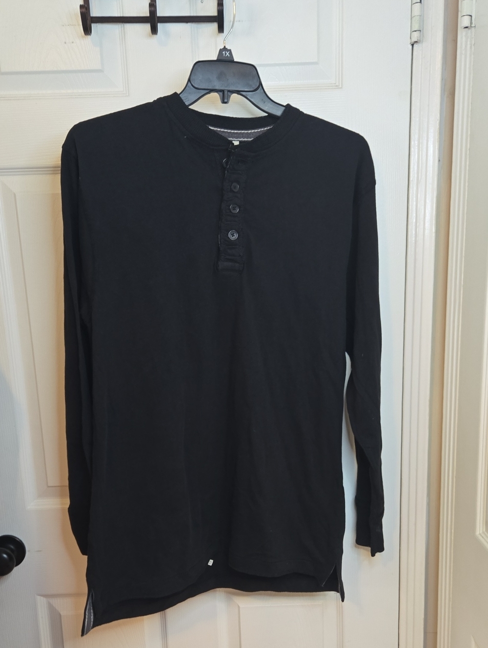 J. America Black Long-Sleeve Henley Shirt Babylon Logo On Back